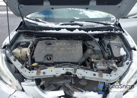 2009 Toyota Matrix z USA, uszkodzony, nr VIN 2T1KU40EX9C070950